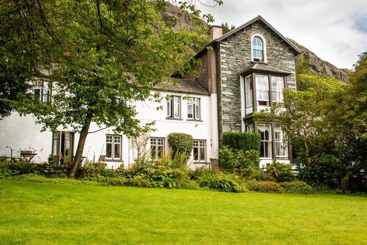 The Old Dungeon Ghyll Hotel Great Langdale Exterior foto
